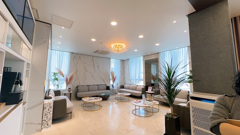 Glovi G-Thera Anti-Aging Clinic — skin booster treatment room | Skin Clinic in Gangnam, Seoul
