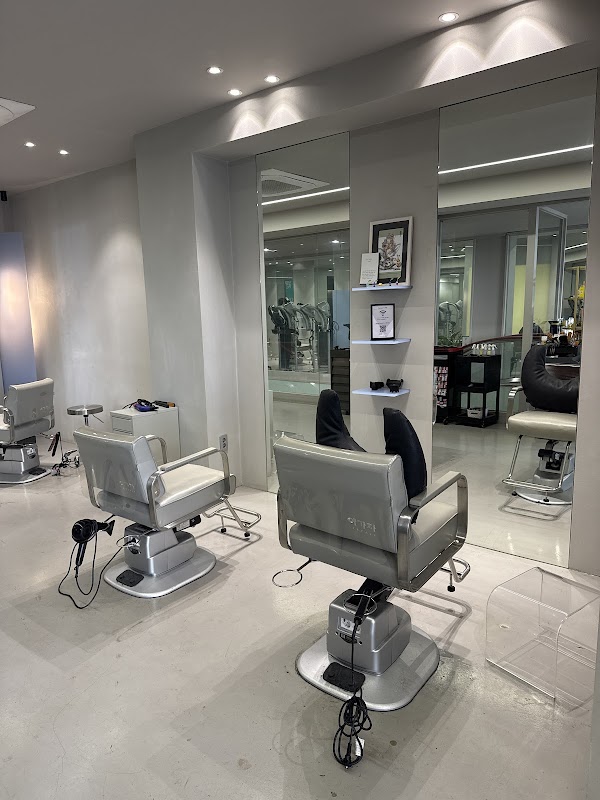 LEEKAJA MyeongDong Hair Salon — scalp massage & oil treatment | Head Spa in Myeongdong, Seoul